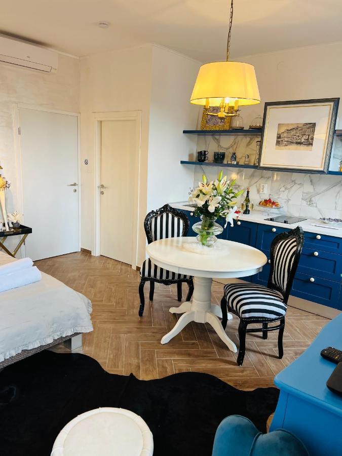 La Dolce Vita Luxury Apartments With Best Free Private Parking In City Center Pula Exteriér fotografie