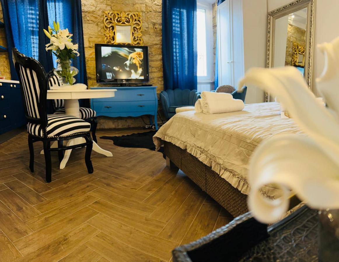 La Dolce Vita Luxury Apartments With Best Free Private Parking In City Center Pula Exteriér fotografie