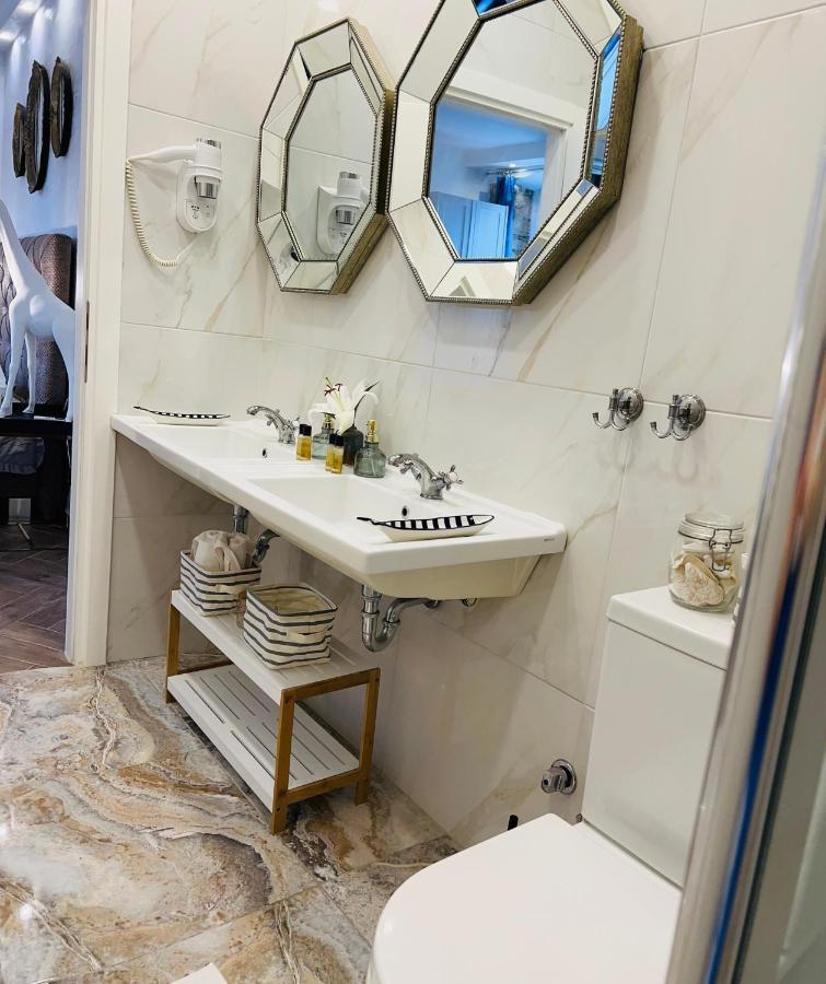 La Dolce Vita Luxury Apartments With Best Free Private Parking In City Center Pula Exteriér fotografie