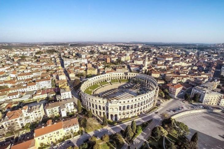 La Dolce Vita Luxury Apartments With Best Free Private Parking In City Center Pula Exteriér fotografie