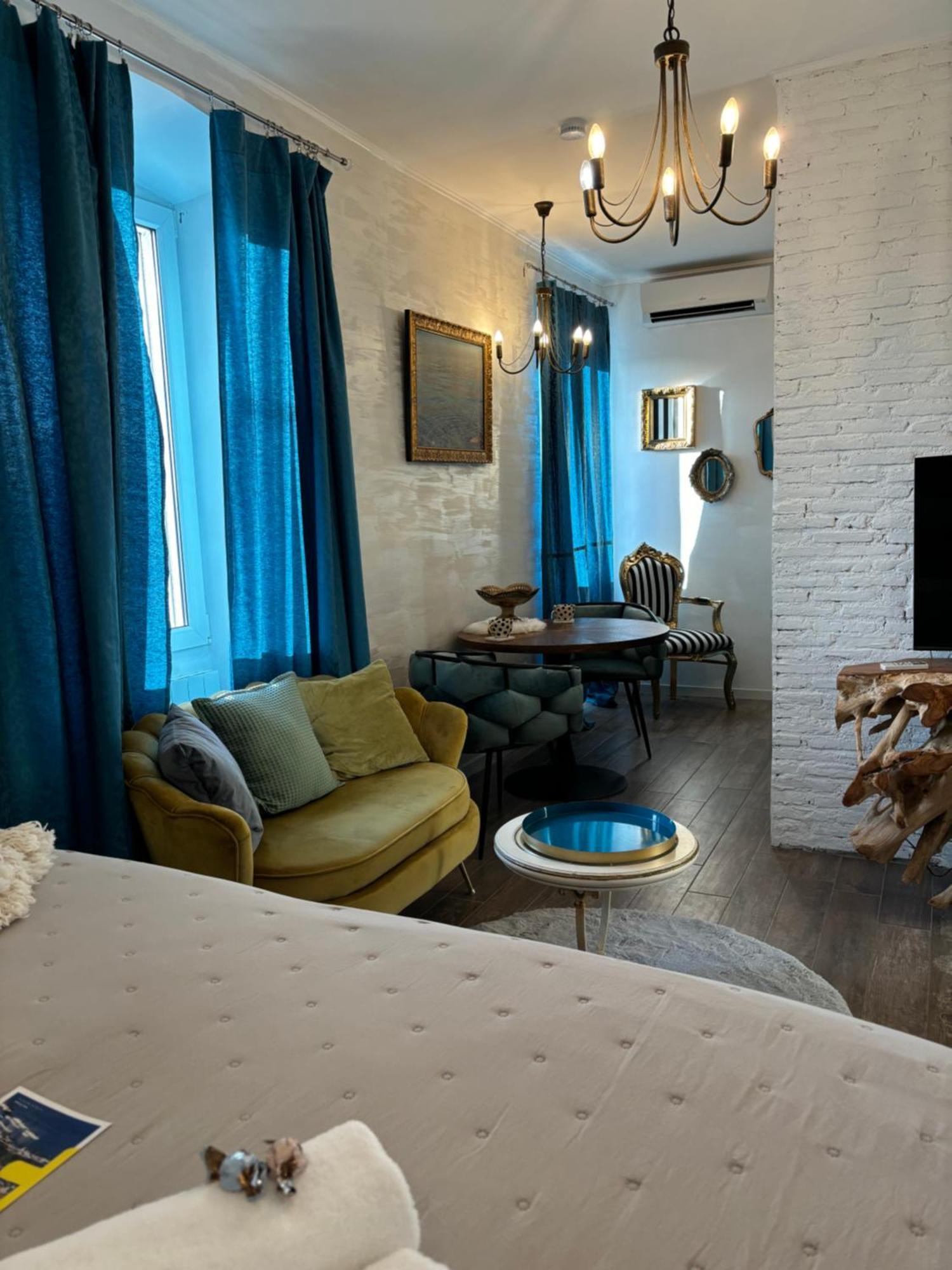 La Dolce Vita Luxury Apartments With Best Free Private Parking In City Center Pula Exteriér fotografie