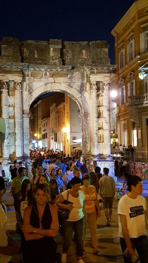 La Dolce Vita Luxury Apartments With Best Free Private Parking In City Center Pula Exteriér fotografie